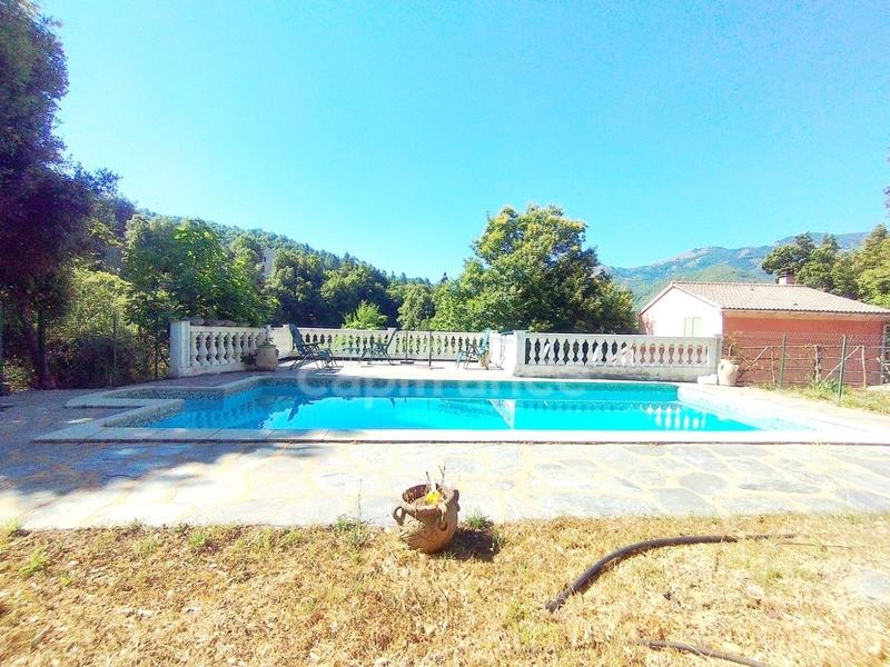 Maison - 156 m² - 7 pièces