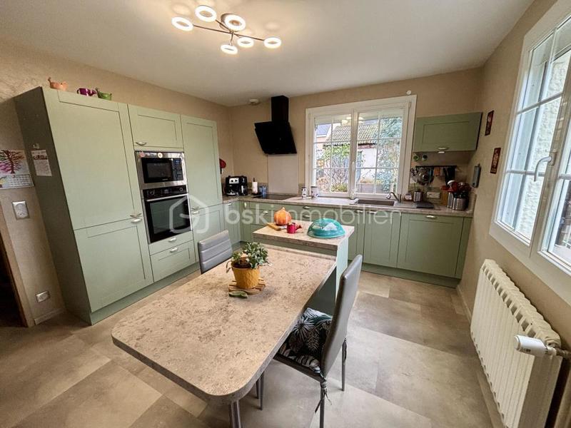 Maison - 121 m² - 5 pièces