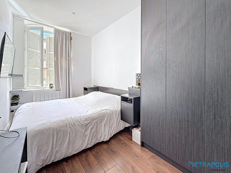 Appartement - 90 m² - 4 pièces