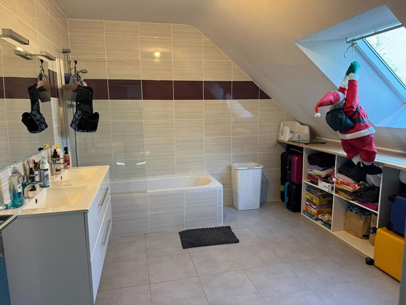 Maison - 131 m² - 6 pièces