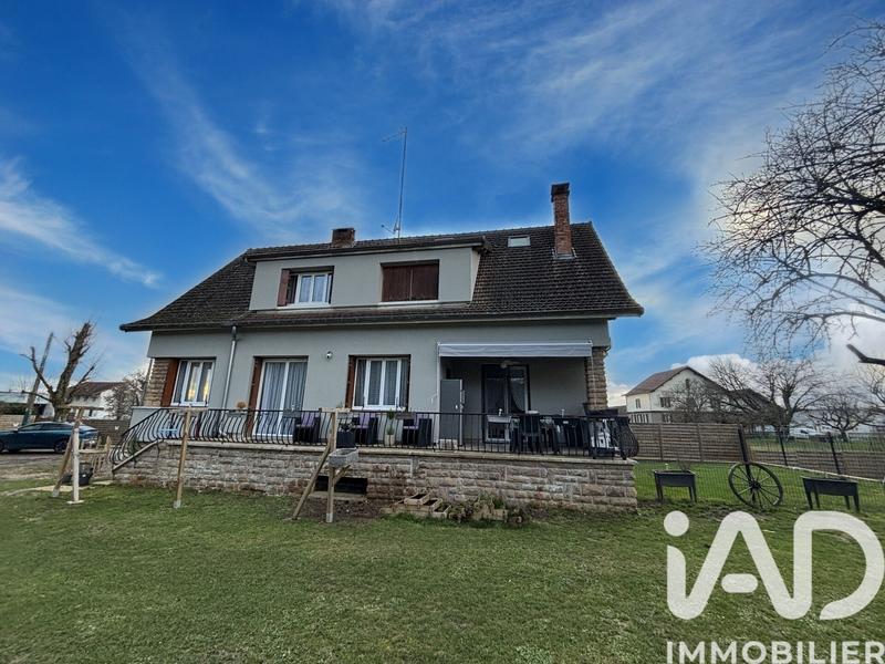 Maison - 177 m² - 7 pièces