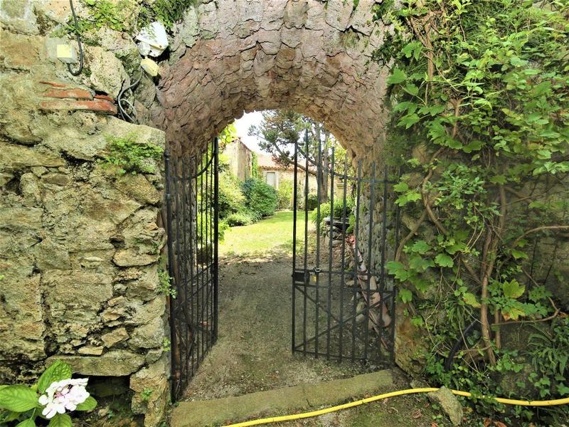 Hôtel particulier - 395 m² - 14 pièces