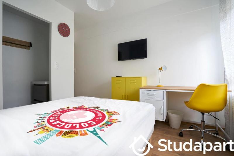 Chambre - 13 m² - 1 pièce