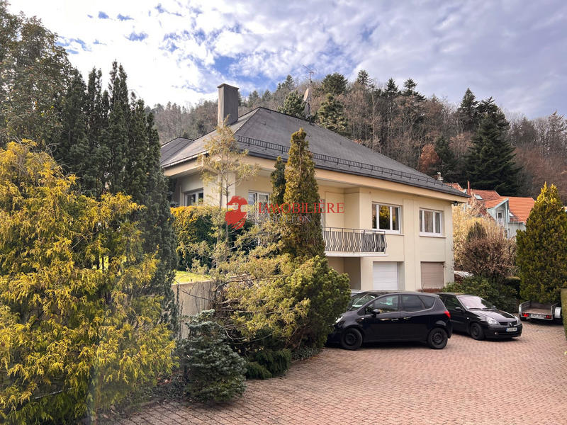 Maison - 140 m² - 5 pièces