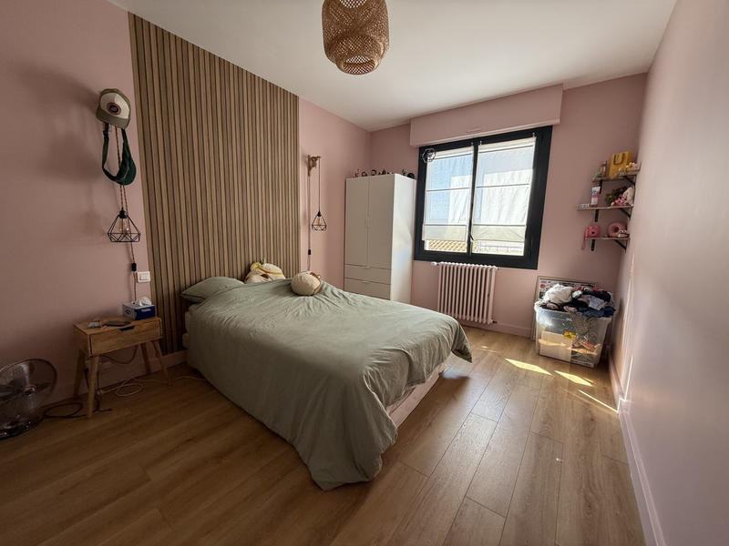 Maison - 181 m² - 6 pièces