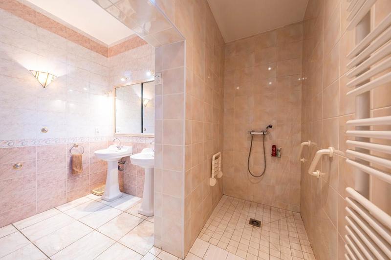 Villa - 195 m² - 4 pièces