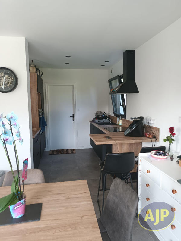 Maison - 87 m² - 5 pièces