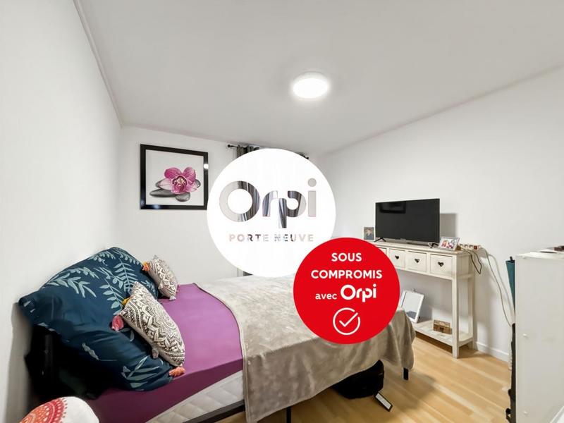 Immeuble - 300 m² - 12 pièces