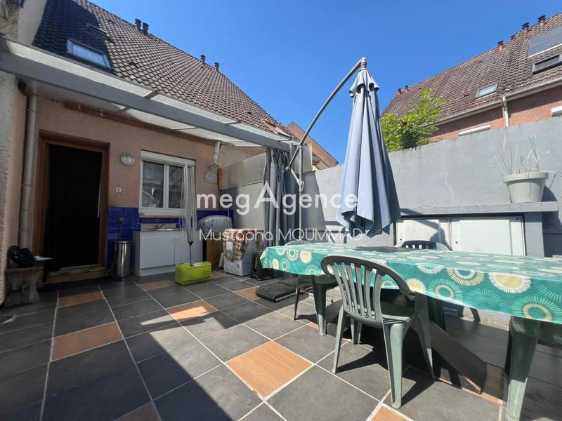 Maison - 80 m² - 4 pièces