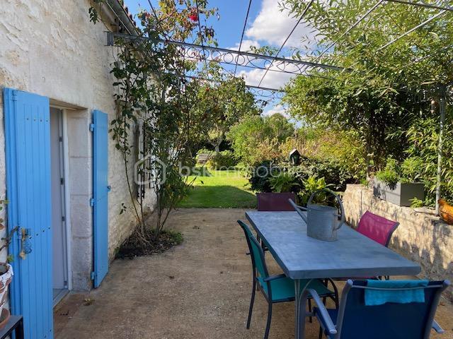 Maison - 235 m² - 7 pièces