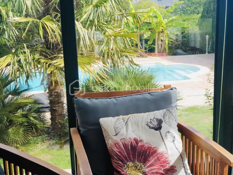 Maison traditionnelle - 140 m² - 7 pièces