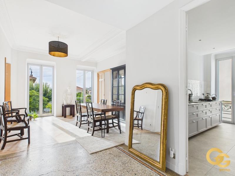 Appartement - 103 m² - 4 pièces