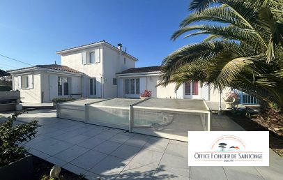 Maison - 222 m² - 7 pièces