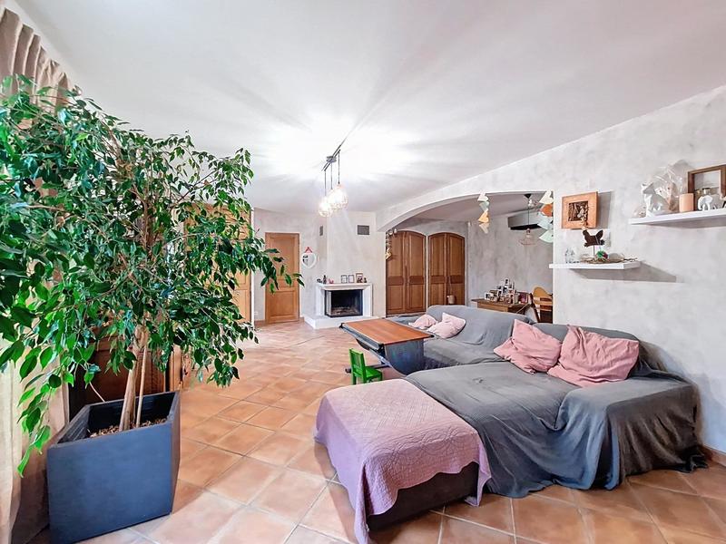 Maison - 200 m² - 7 pièces