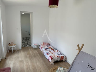 Maison - 96 m² - 4 pièces