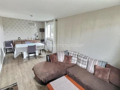 Maison - 84 m² - 5 pièces