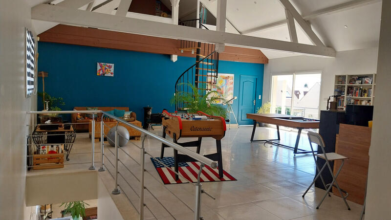 Maison - 299 m² - 7 pièces