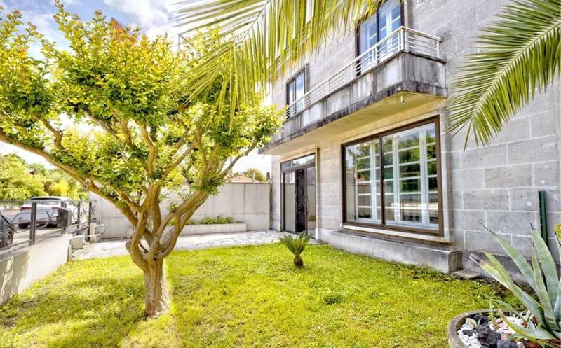 Maison - 230 m² - 4 pièces