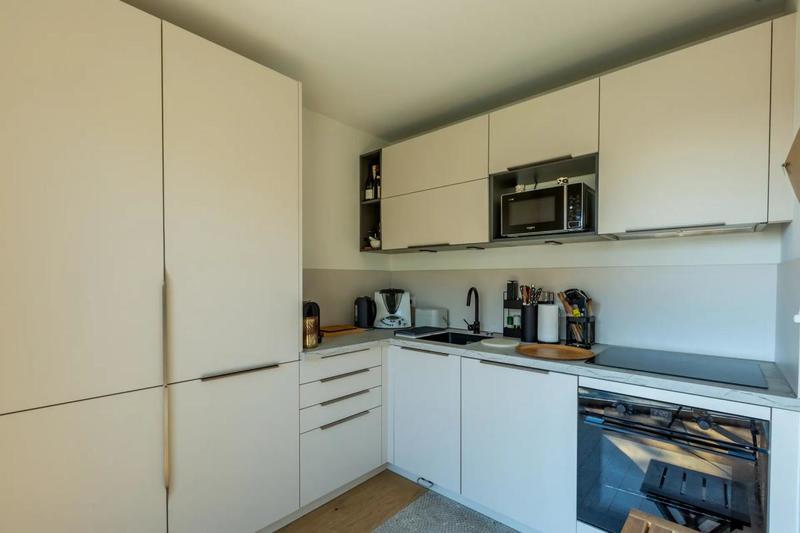 Appartement - 82 m² - 3 pièces