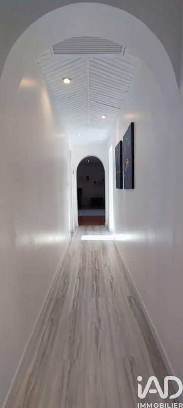 Maison - 229 m² - 7 pièces