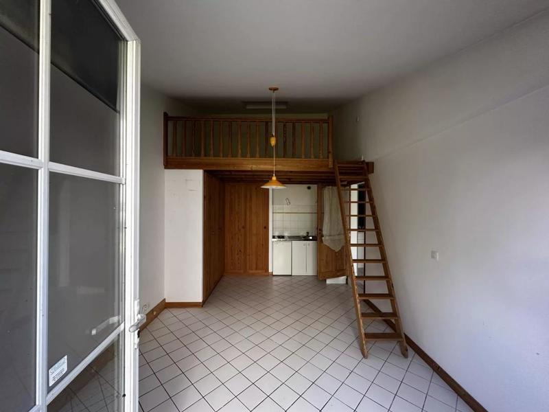 Propriété - 180 m² - 8 pièces