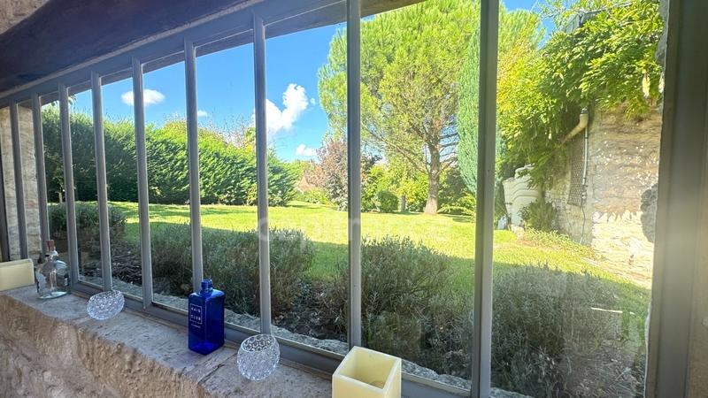 Propriété - 230 m² - 7 pièces