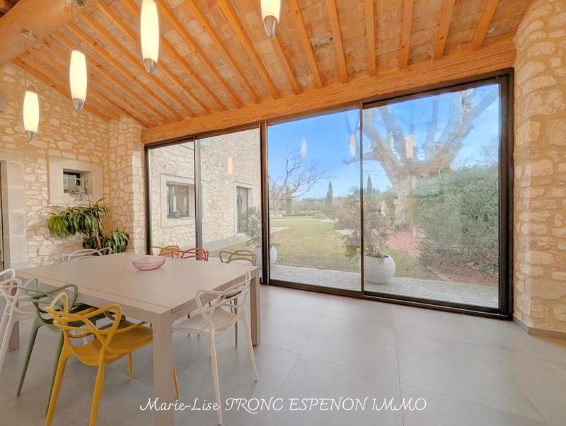 Mas - 471 m² - 15 pièces