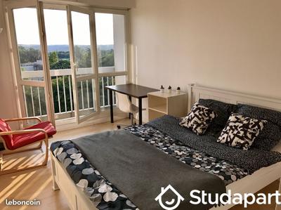 Chambre - 9 m² - 1 pièce