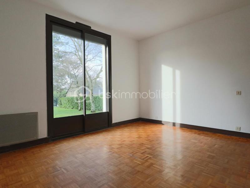 Demeure - 125 m² - 6 pièces