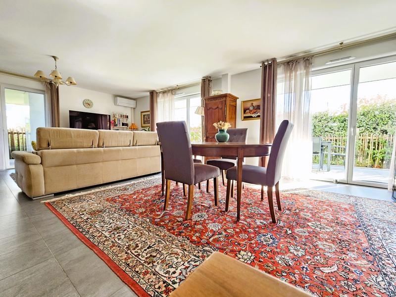 Appartement - 115 m² - 5 pièces