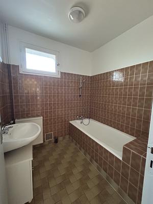 Appartement - 77 m² - 3 pièces