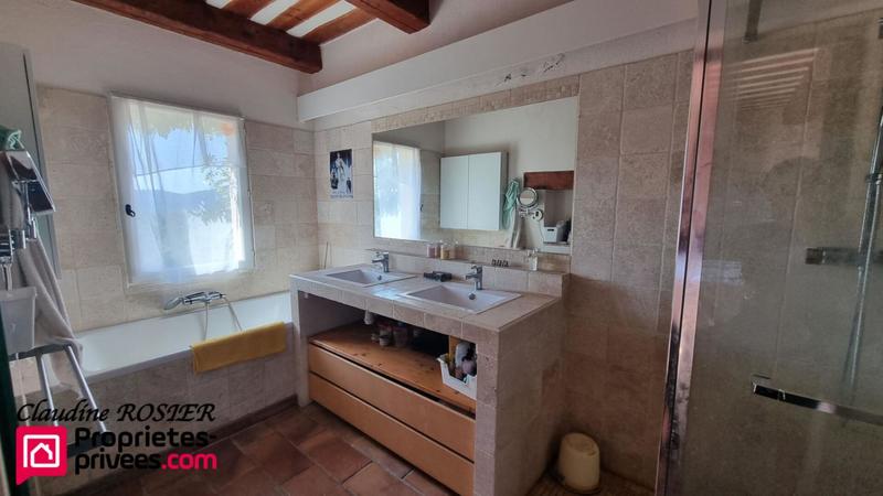 Propriété - 225 m² - 10 pièces