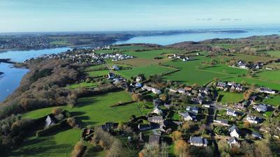 Maison - 278 m² - 13 pièces