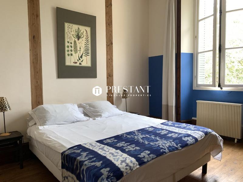 Demeure - 540 m² - 21 pièces