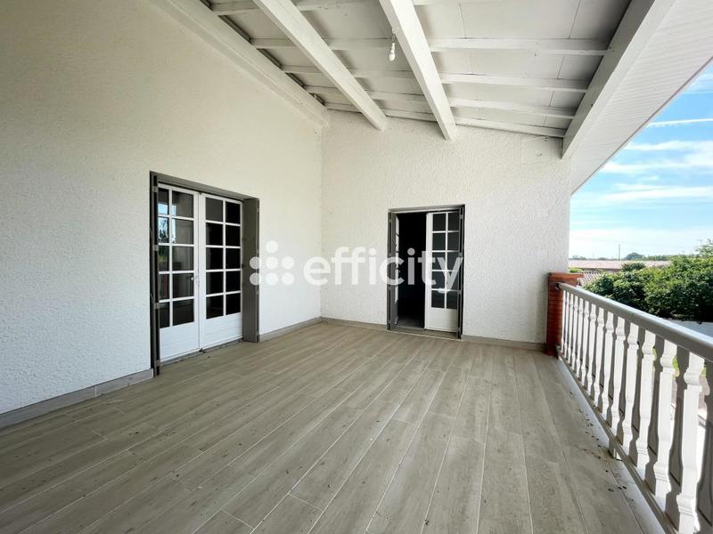 Maison - 340 m² - 6 pièces