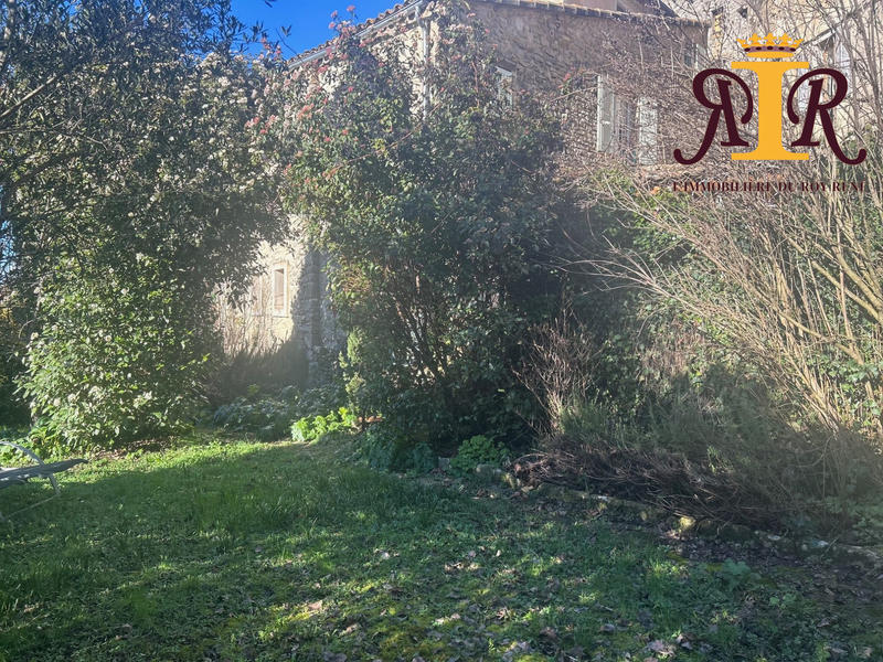 Maison ancienne - 110 m² - 3 pièces