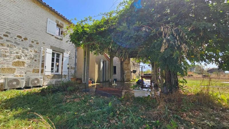 Maison - 285 m² - 11 pièces