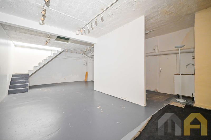 Local commercial - 93 m²