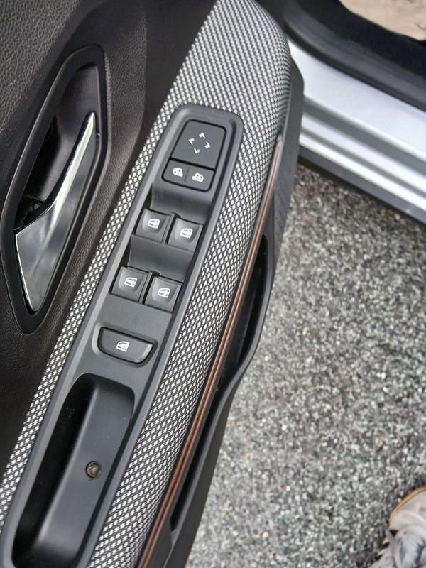 Dacia Sandero TCe 90 -22 Stepway Confort