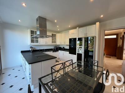 Maison - 157 m² - 7 pièces