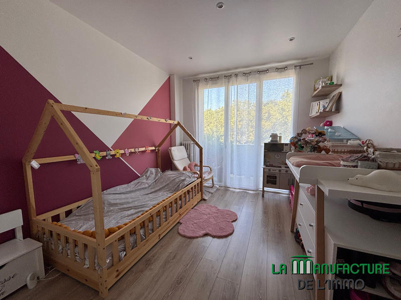 Appartement - 79 m² - 4 pièces