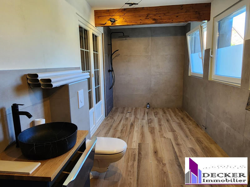 Maison - 207 m² - 8 pièces