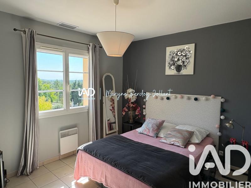 Maison - 143 m² - 4 pièces