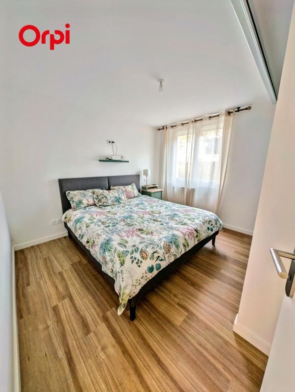 Maison - 250 m² - 8 pièces