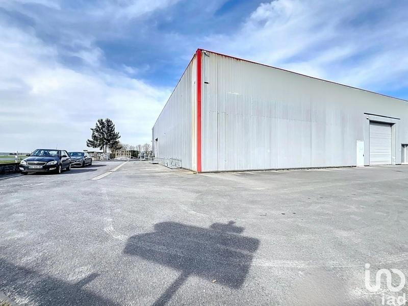 Local commercial - 1 345 m²