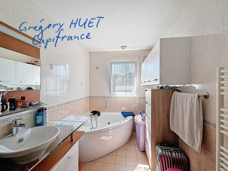 Maison - 158 m² - 9 pièces