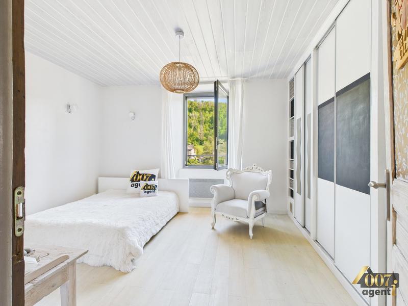 Maison - 164 m² - 6 pièces