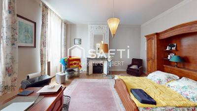 Maison - 290 m² - 6 pièces