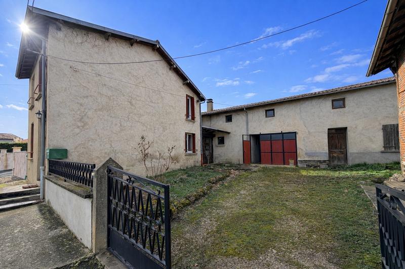 Maison - 90 m² - 5 pièces