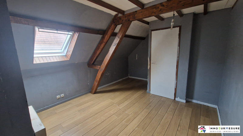 Maison - 140 m² - 9 pièces